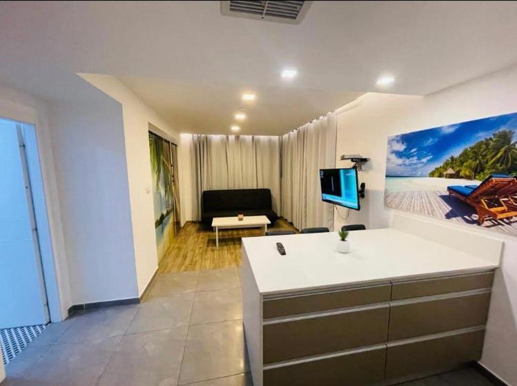 Spacious And Cozy 1Br Apt Eilat Exterior photo